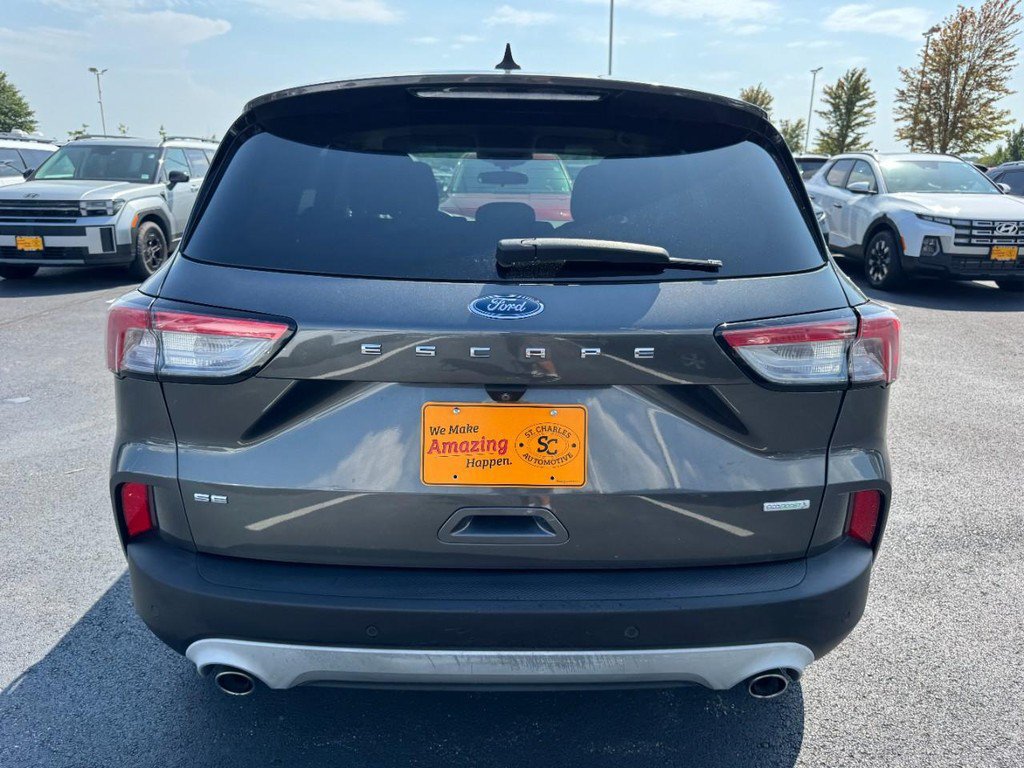 Used 2020 Ford Escape SE FWD image 4