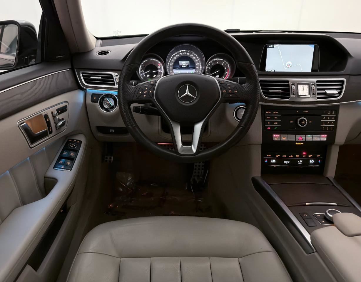 Used 2016 Mercedes-Benz E 350 4MATIC Sedan image 30