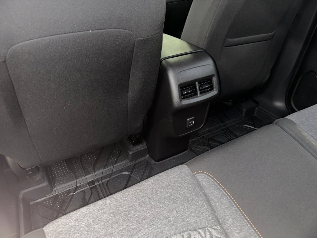 Certified 2024 Chevrolet Equinox LT w/ LPO, Floor Liner Package image 19