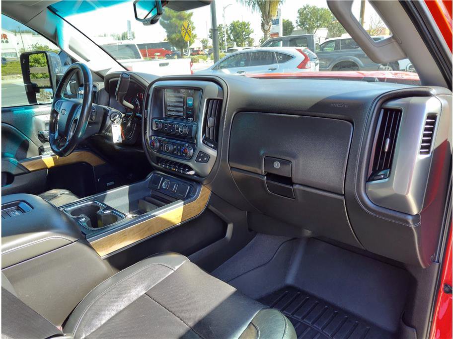 Used 2019 Chevrolet Silverado 2500 LTZ w/ Duramax Plus Package image 13