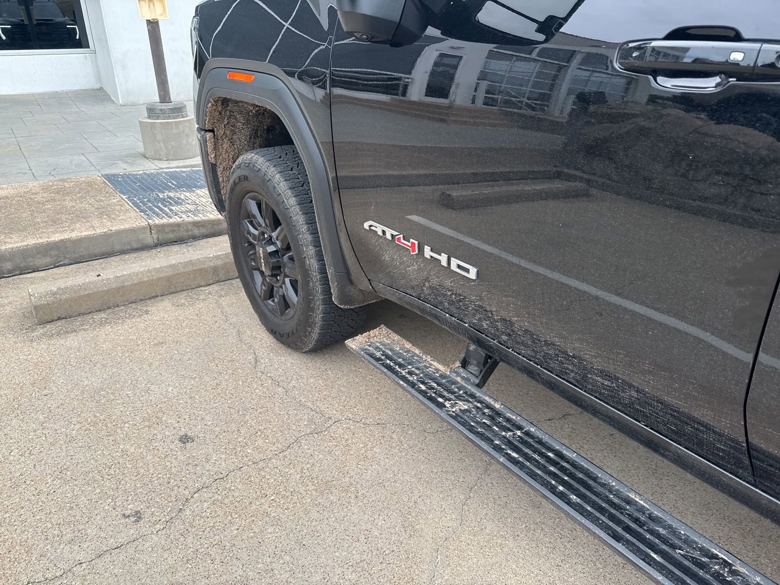 Used 2026 GMC Sierra 2500 AT4 w/ AT4 Premium Plus Package image 11