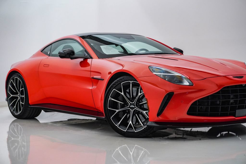 Used 2026 Aston Martin V8 Vantage Coupe RWD video 2