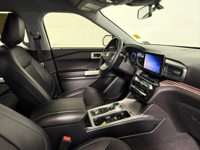Used 2021 Ford Explorer Limited w/ Equipment Group 301A image 52