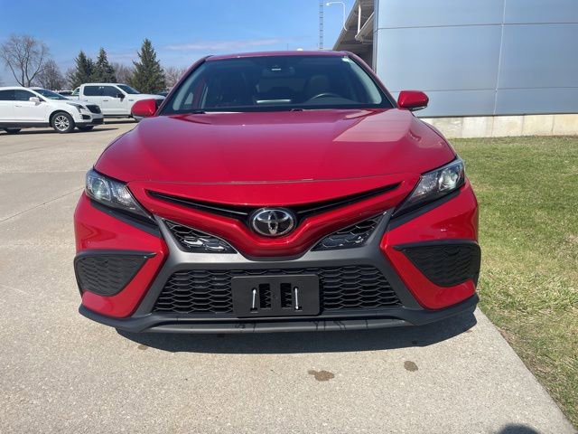 Used 2023 Toyota Camry SE image 6