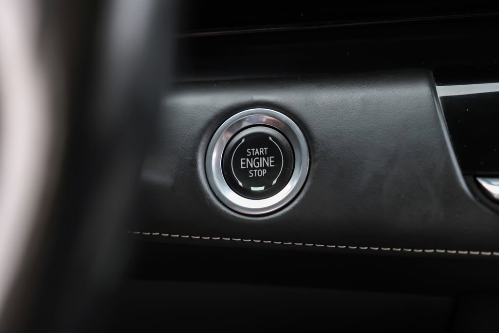 Used 2021 Cadillac Escalade ESV Sport Platinum image 21