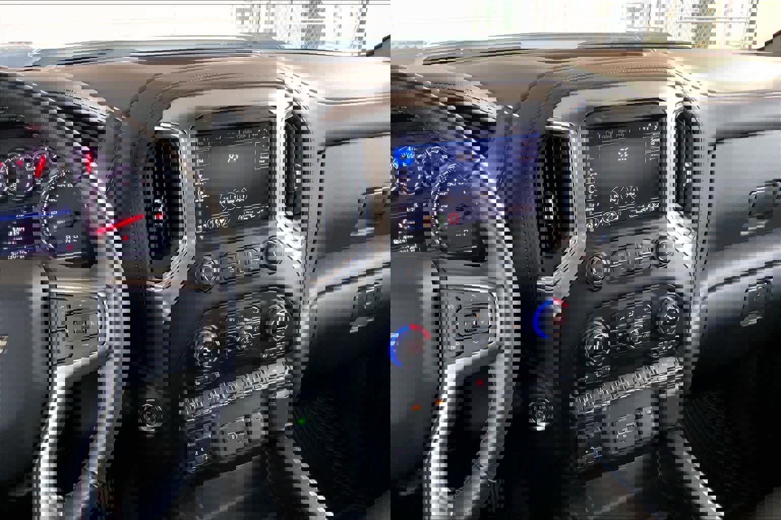 Used 2022 Chevrolet Silverado 3500 LTZ w/ LTZ Plus Package image 7