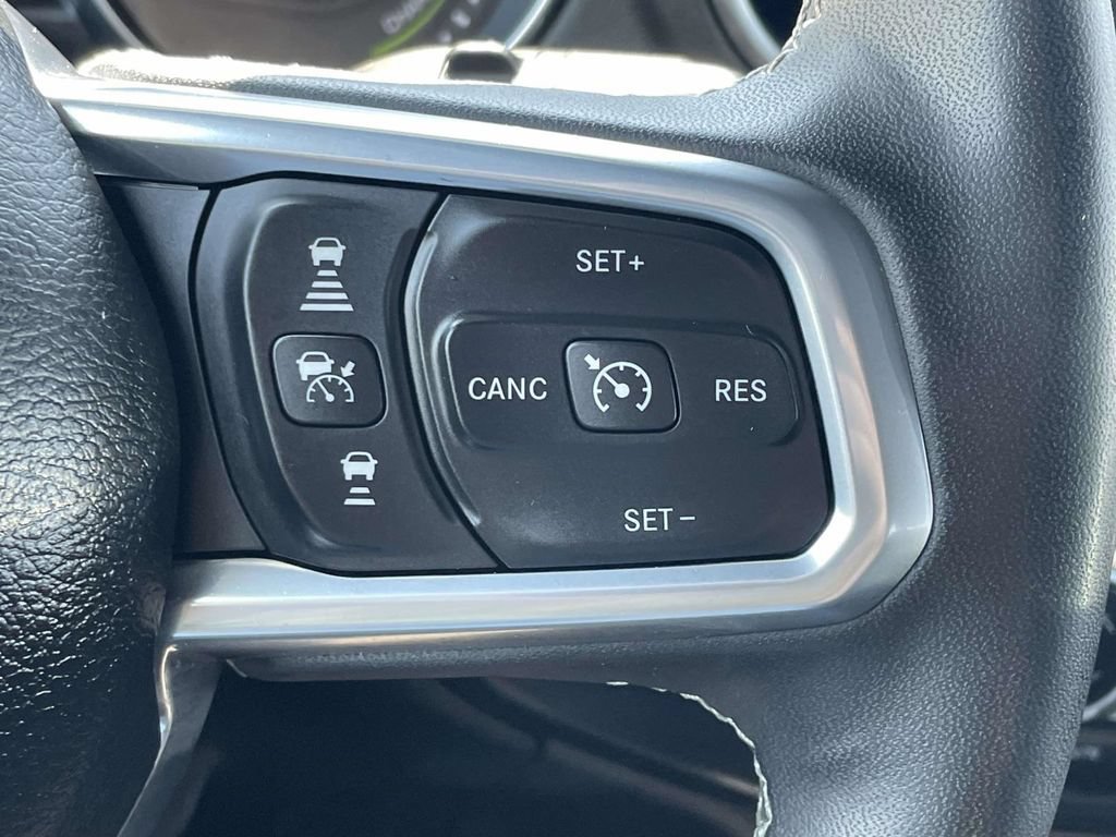 Used 2023 Jeep Wrangler Unlimited Sahara w/ Cold Weather Group AWD/4WD image 30