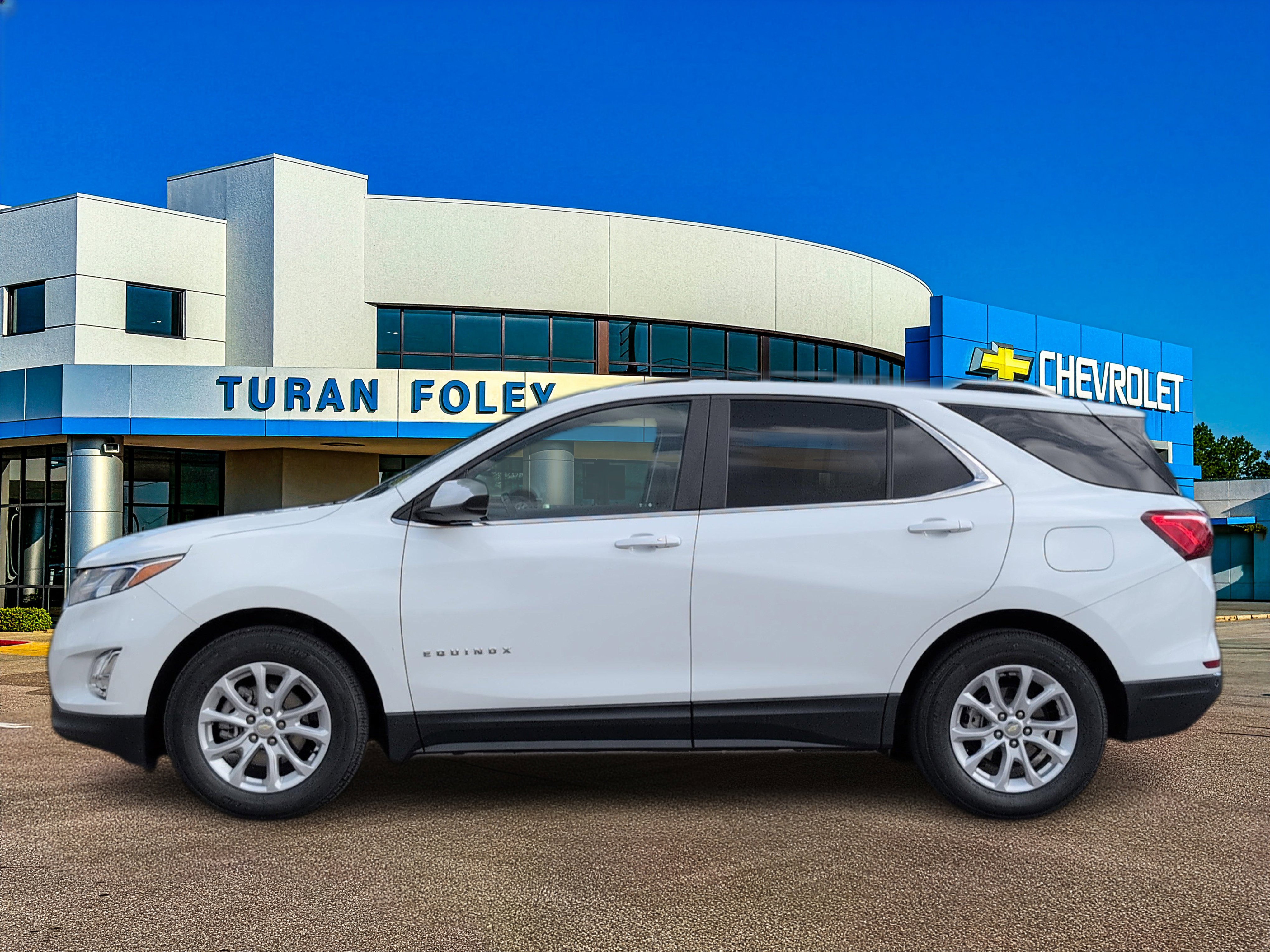 Used 2021 Chevrolet Equinox LT image 2