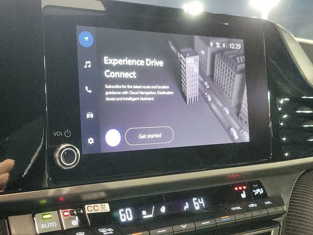 Certified 2025 Toyota Camry SE w/ Convenience Package AWD/4WD image 15