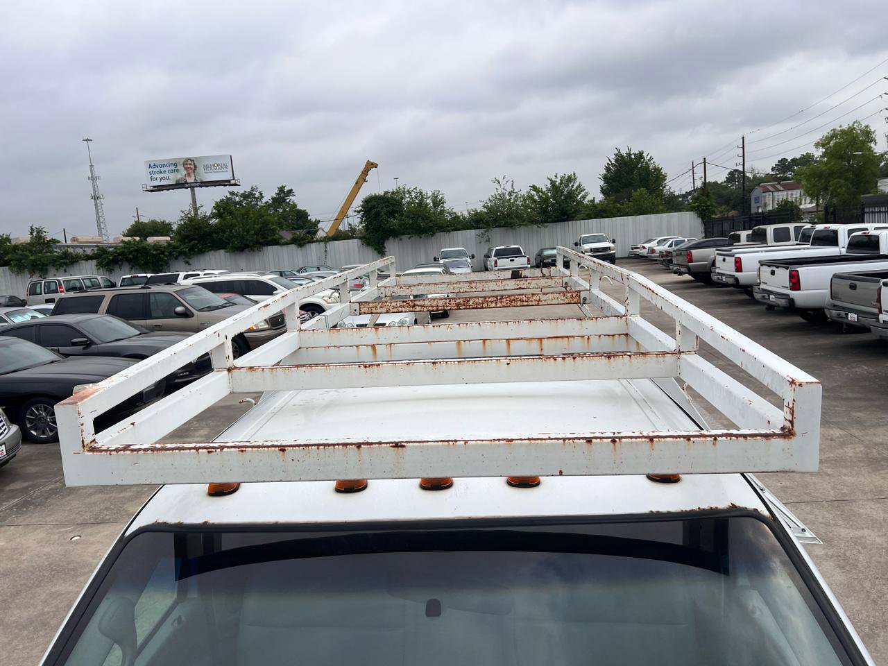 Used 2001 Ford F350 XL image 46