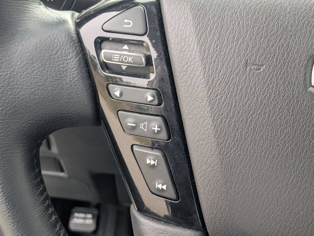 Used 2024 Nissan Armada SL w/ Captain's Chairs Package RWD image 17