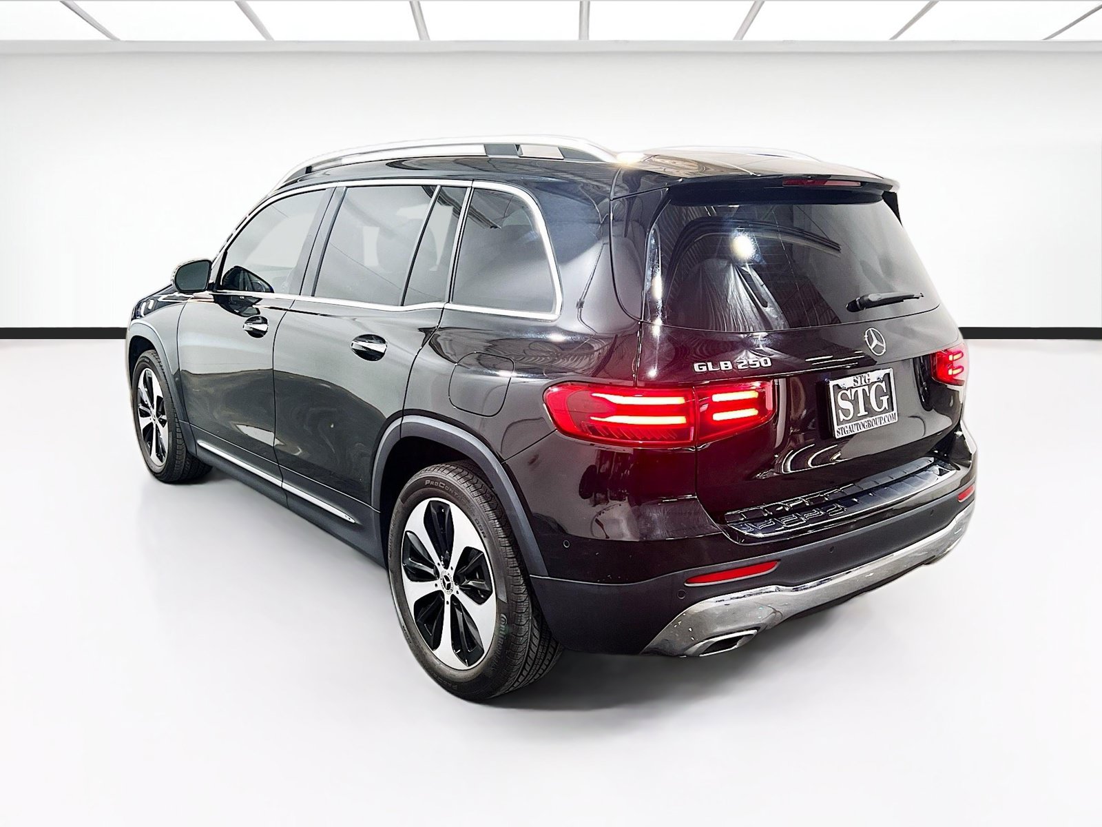 Used 2024 Mercedes-Benz GLB 250 image 6