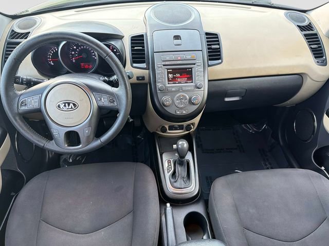 Used 2012 Kia Soul ! FWD image 16