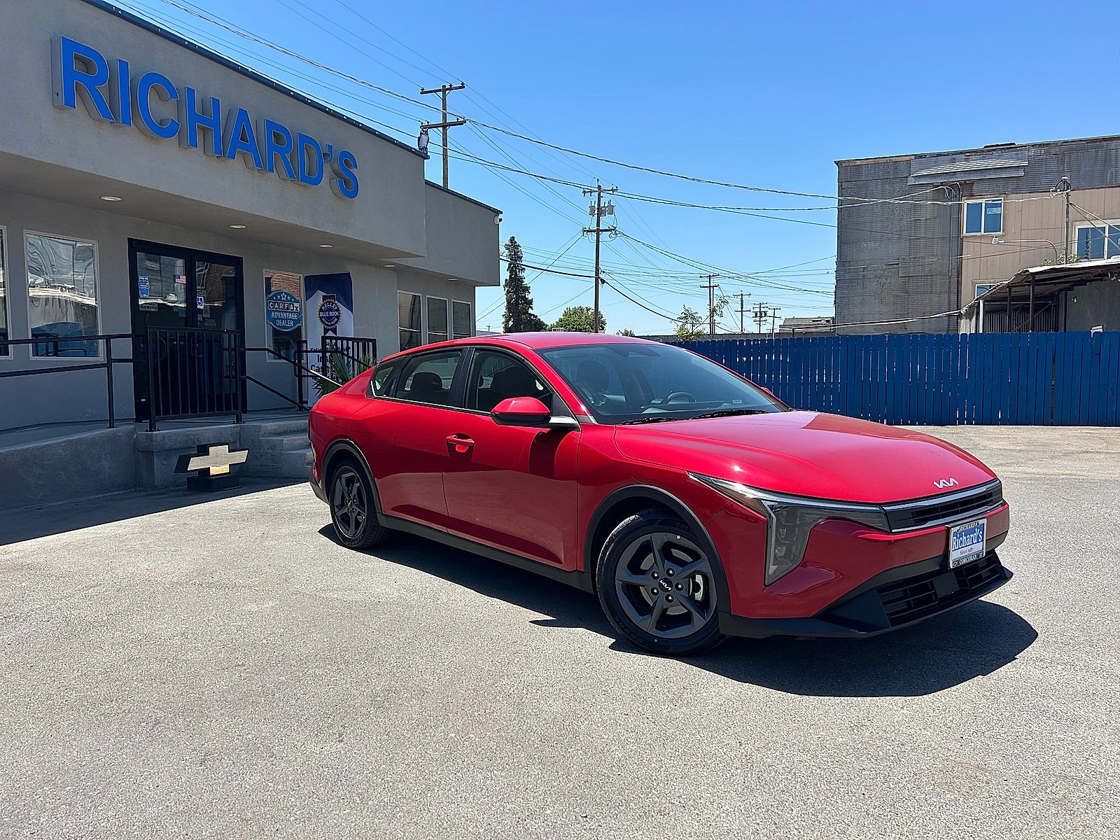 Used 2025 Kia K4 FWD image 1