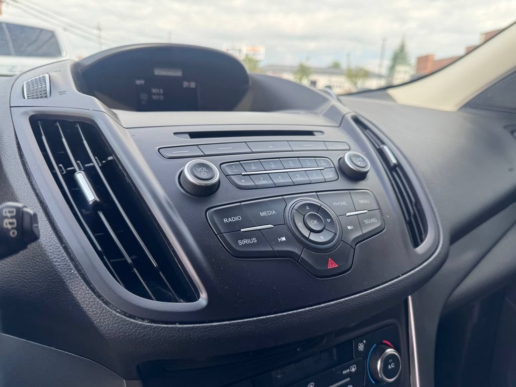 Used 2017 Ford Escape SE AWD/4WD image 18