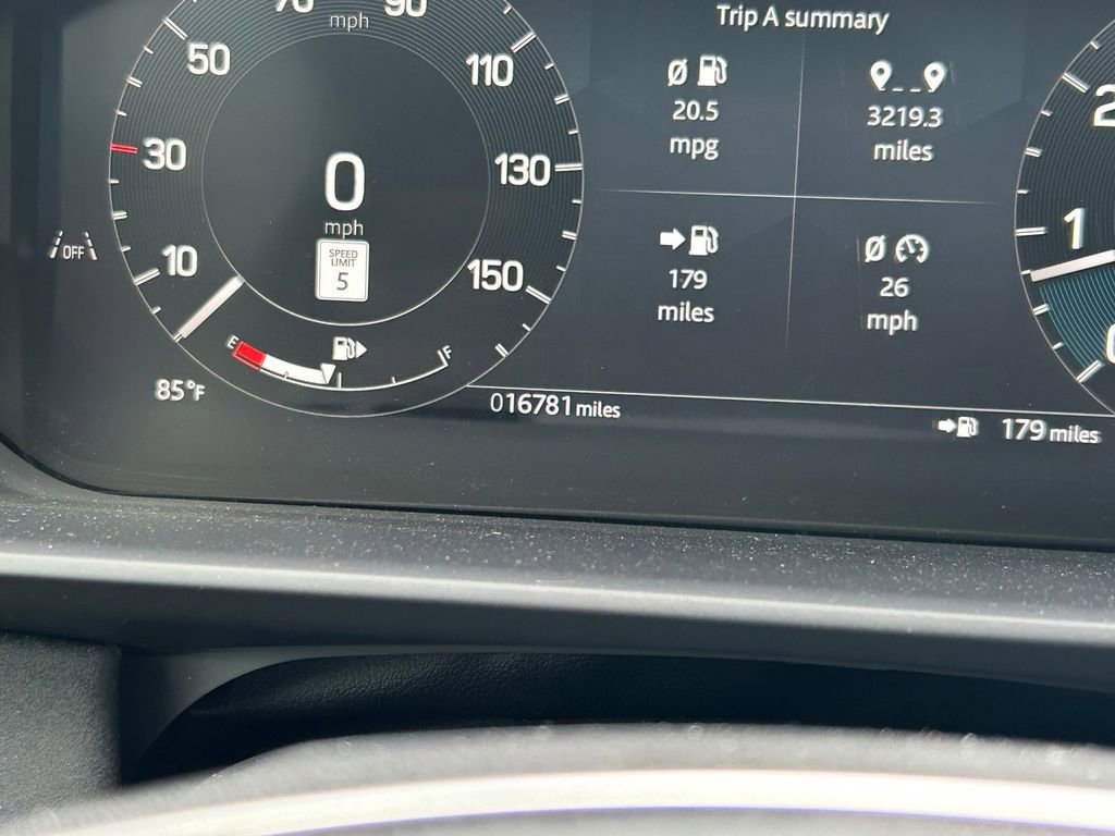 Used 2024 Land Rover Discovery S AWD/4WD image 41