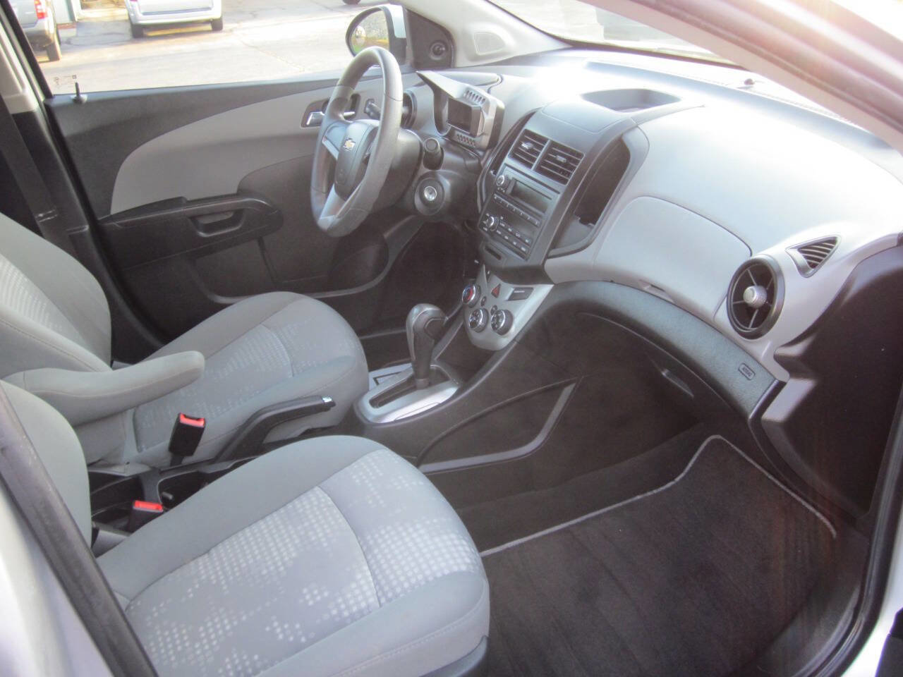 Used 2014 Chevrolet Sonic LS image 14