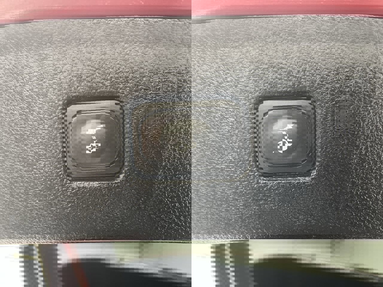 Used 2022 Ford Edge ST-Line image 32