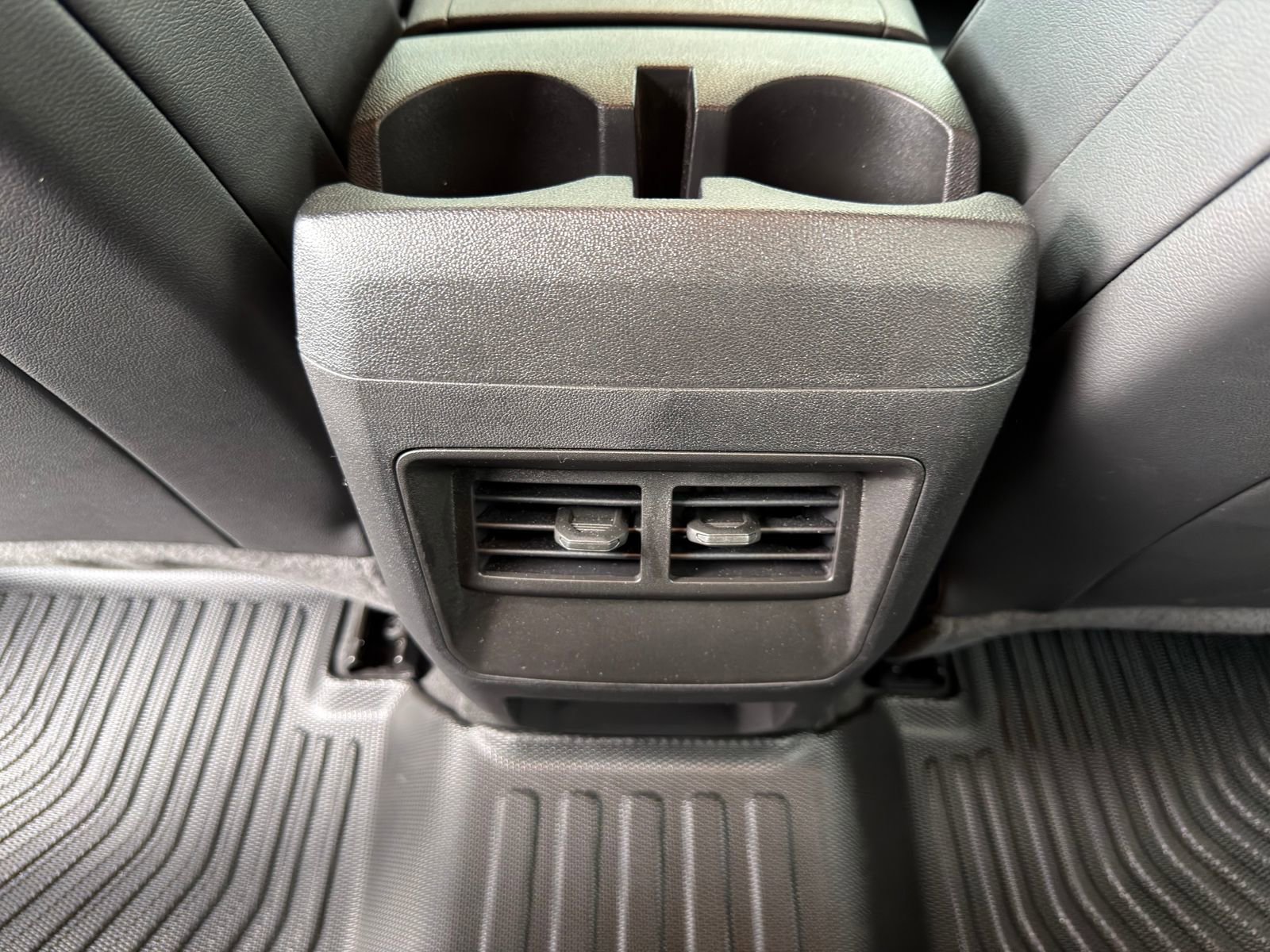 Used 2024 Chevrolet Colorado Trail Boss w/ Advanced Trailering Package image 16