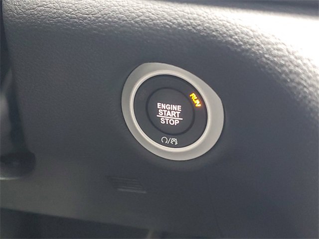 New 2026 Chrysler Pacifica Select FWD image 23