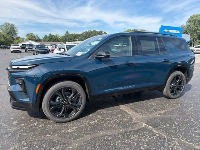New 2027 Chevrolet Traverse RS w/ LPO, Floor Liner Package AWD/4WD image 7