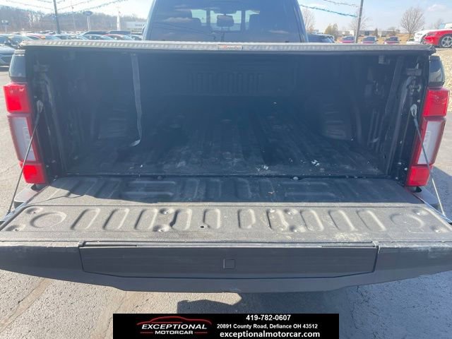 Used 2022 Ford F250 Lariat w/ Black Appearance Package image 5