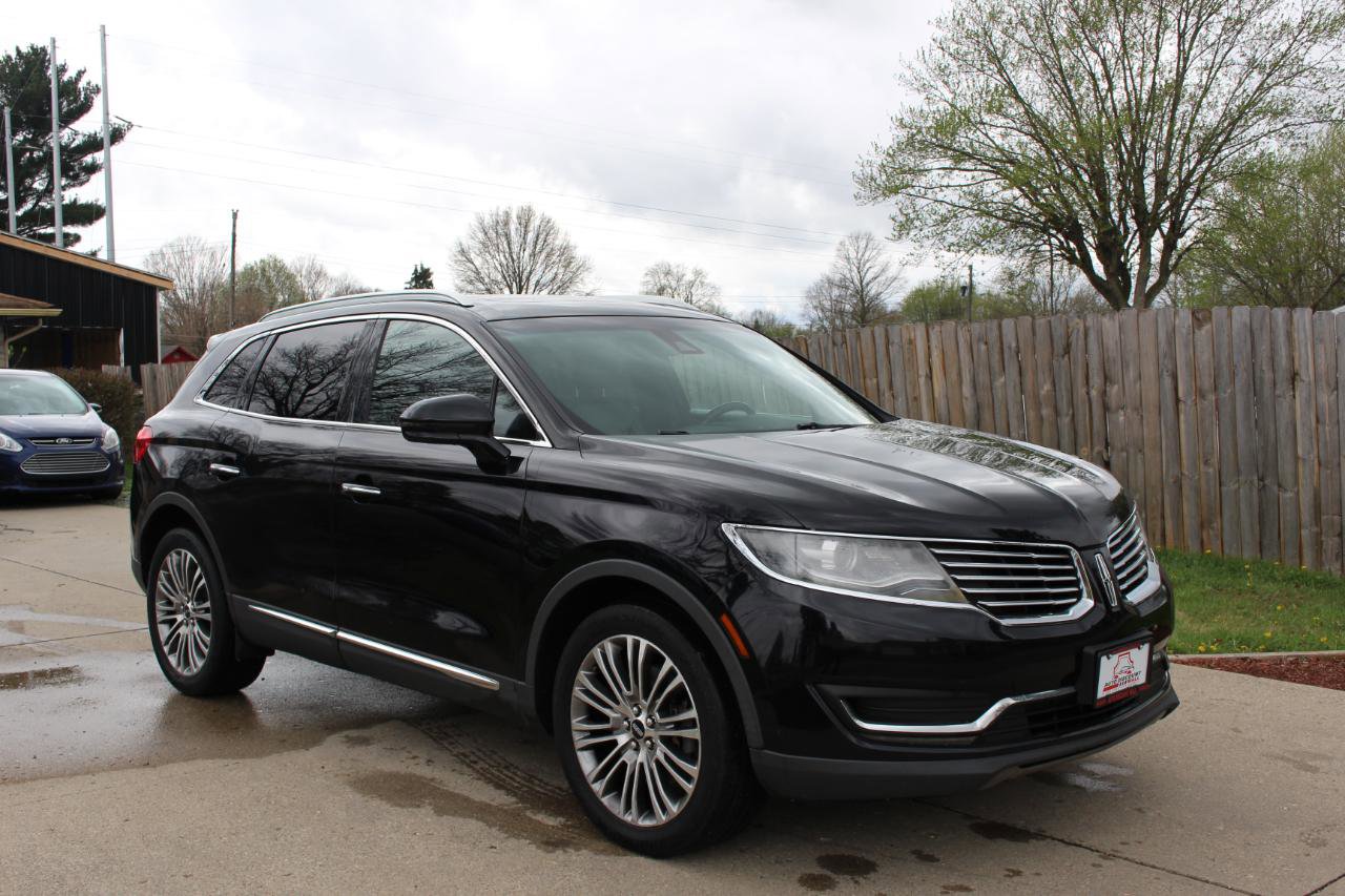 Used 2016 Lincoln MKX Reserve w/ Climate Package image 2