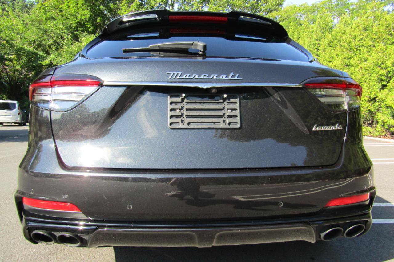 Used 2022 Maserati Levante Trofeo AWD/4WD image 12