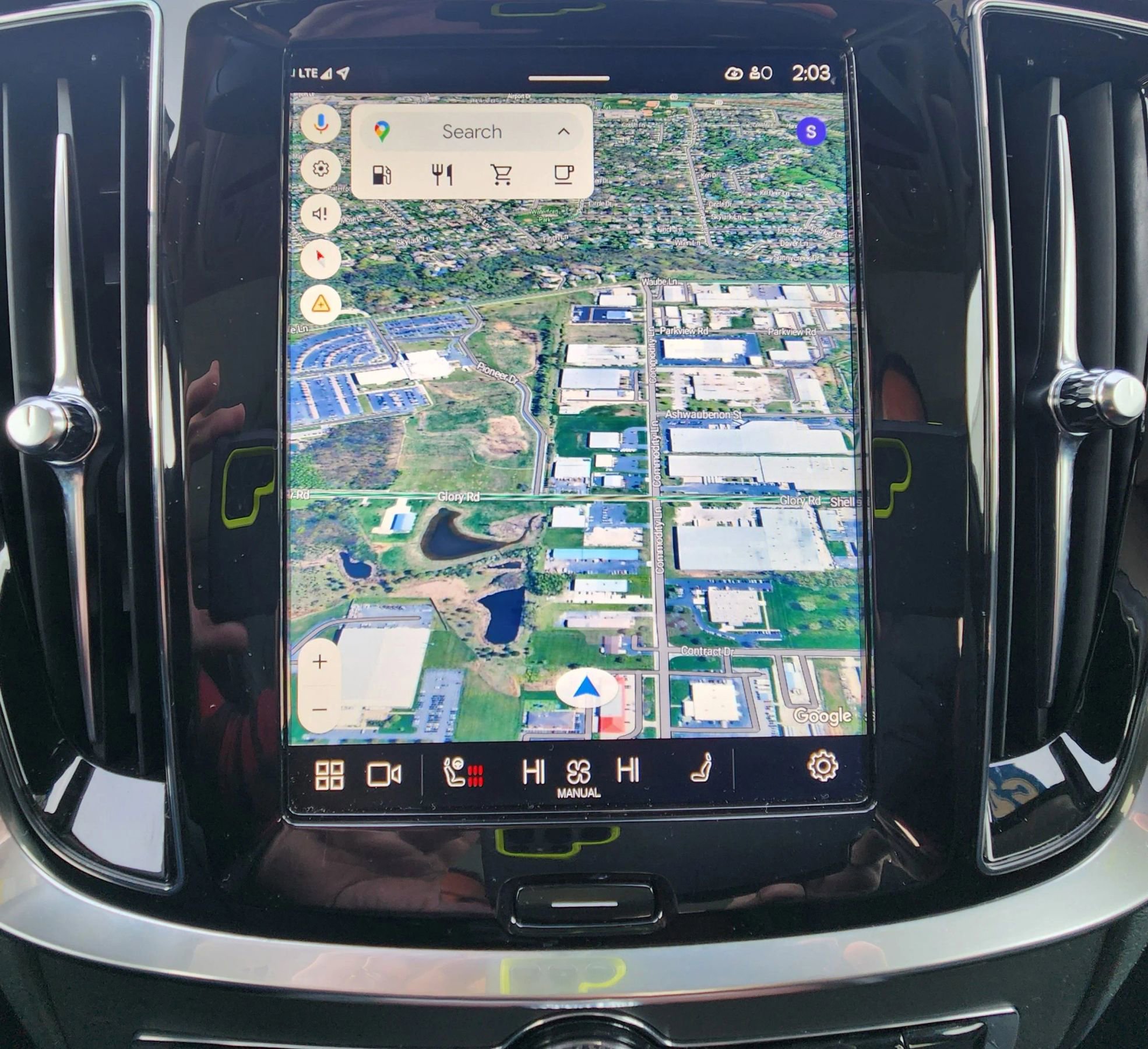 Used 2025 Volvo V60 B5 Cross Country Plus image 27