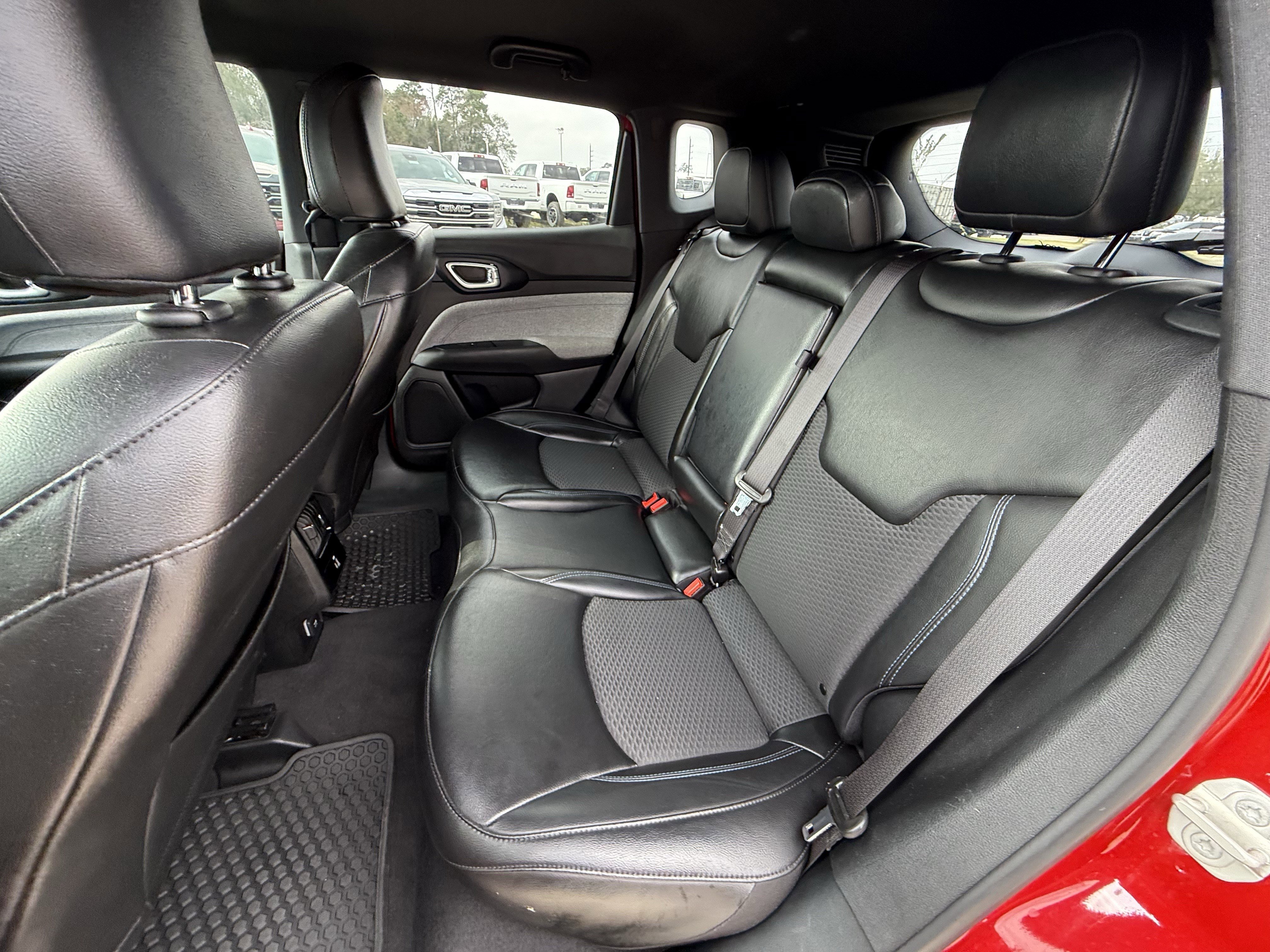 Used 2023 Jeep Compass Latitude w/ Convenience Group image 29