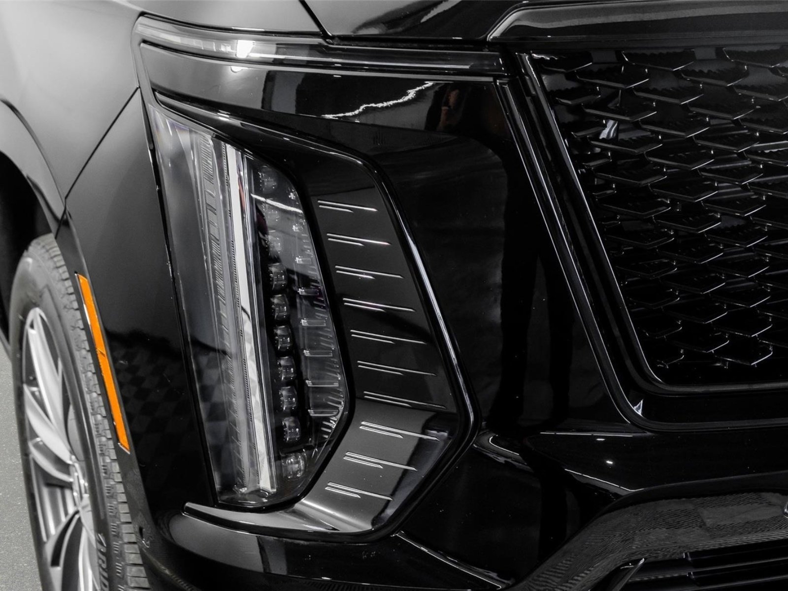 Used 2026 Cadillac Escalade Sport w/ LPO, Floor Liner Package image 35