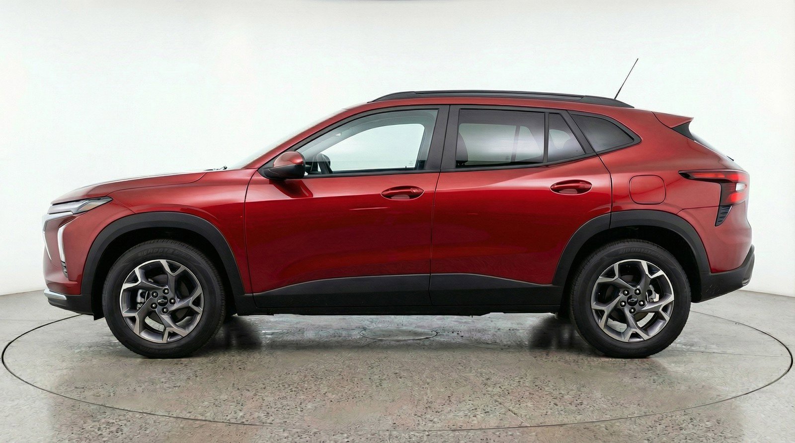 Used 2025 Chevrolet Trax LT image 5