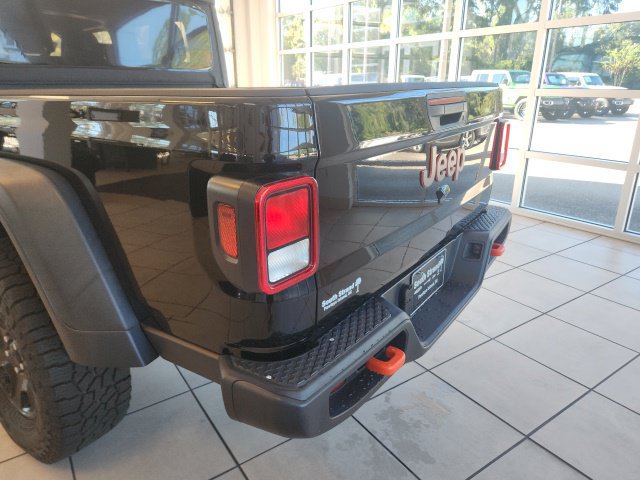 Used 2023 Jeep Gladiator Mojave w/ Cold Weather Group AWD/4WD image 7