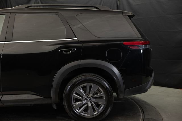 Used 2024 Nissan Pathfinder SV AWD/4WD image 11