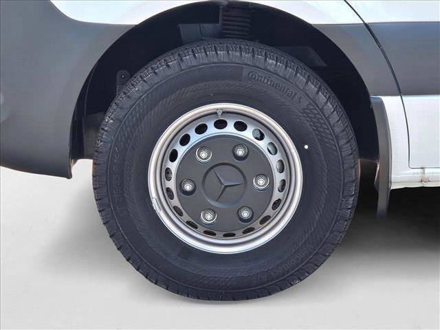 New 2025 Mercedes-Benz Sprinter 4500 image 17