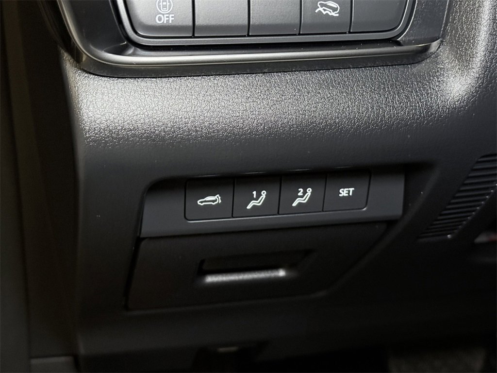 Used 2023 MAZDA CX-30 AWD 2.5 S w/ Premium Package image 34