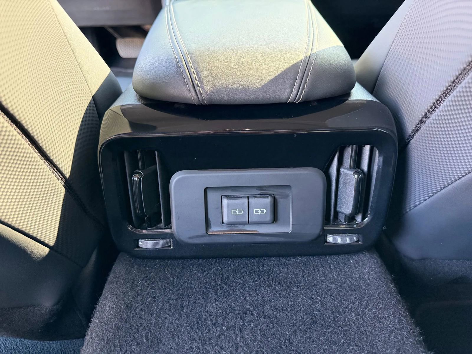 Used 2023 Toyota Mirai RWD image 22