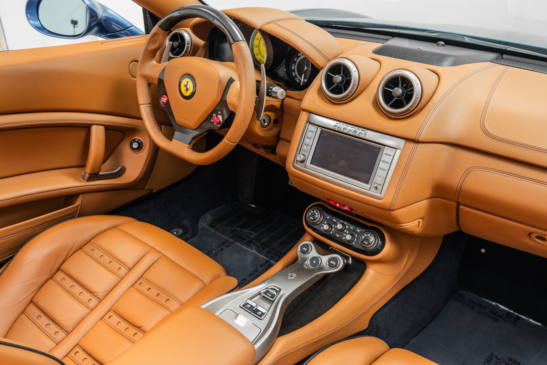 Used 2010 Ferrari California image 28