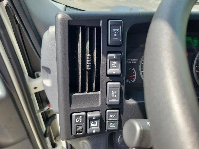New 2024 Chevrolet Low Cab Forward 5500XD RWD image 23