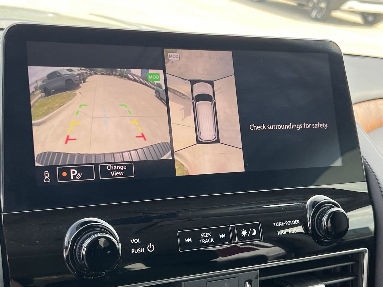 Certified 2024 Nissan Armada SL image 16