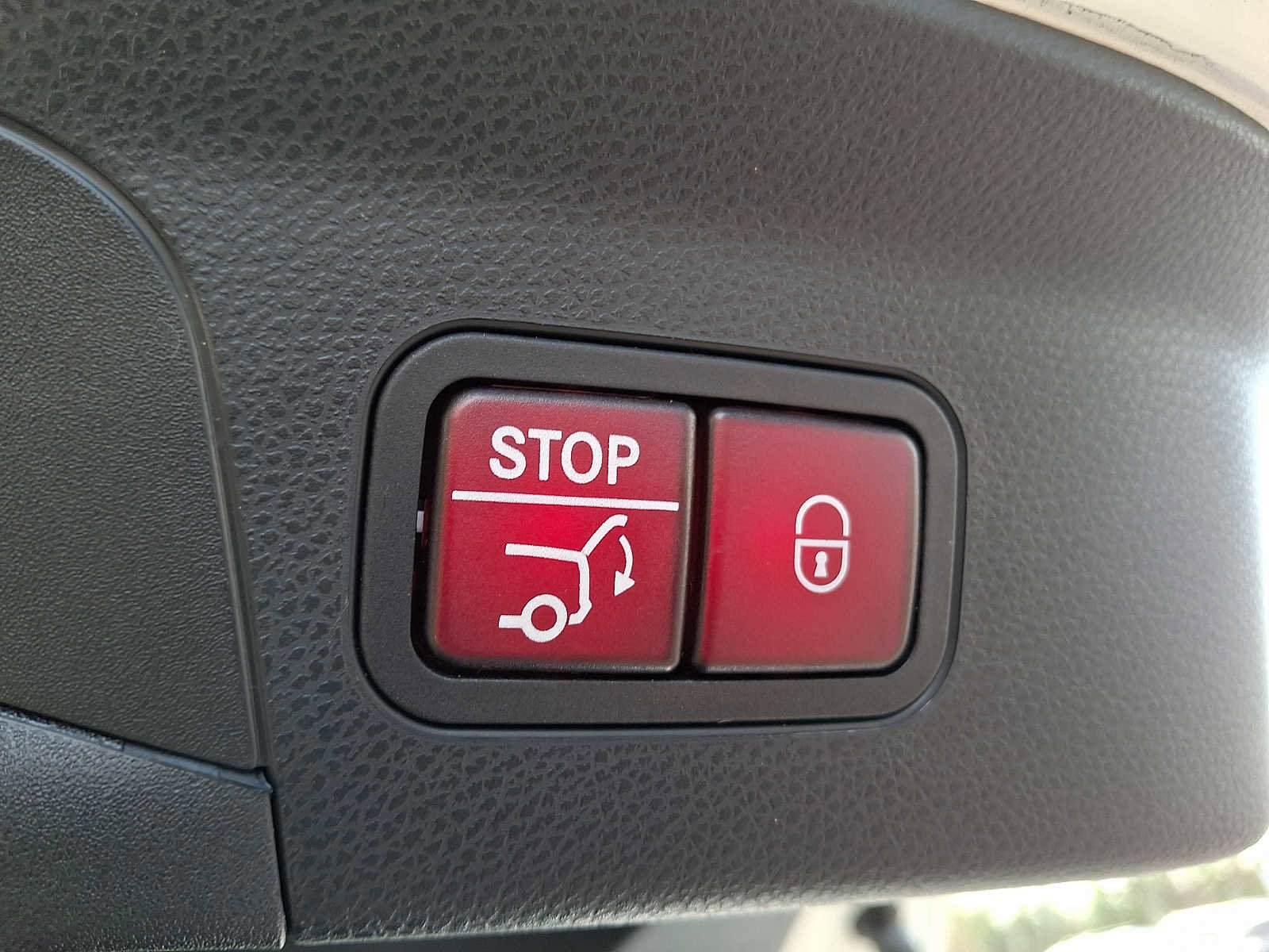 Certified 2023 Mercedes-Benz GLC 43 AMG 4MATIC Coupe image 27