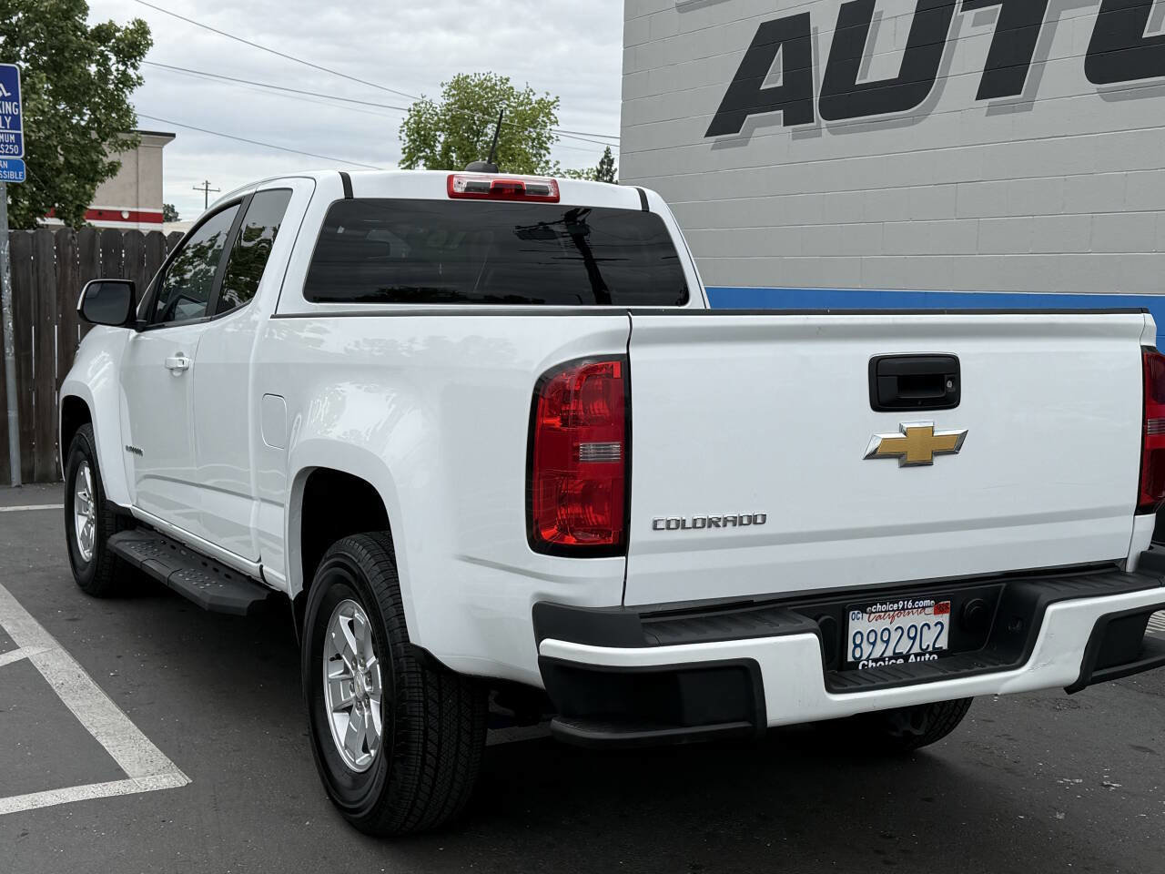 Used 2016 Chevrolet Colorado W/T w/ WT Convenience Package RWD image 4