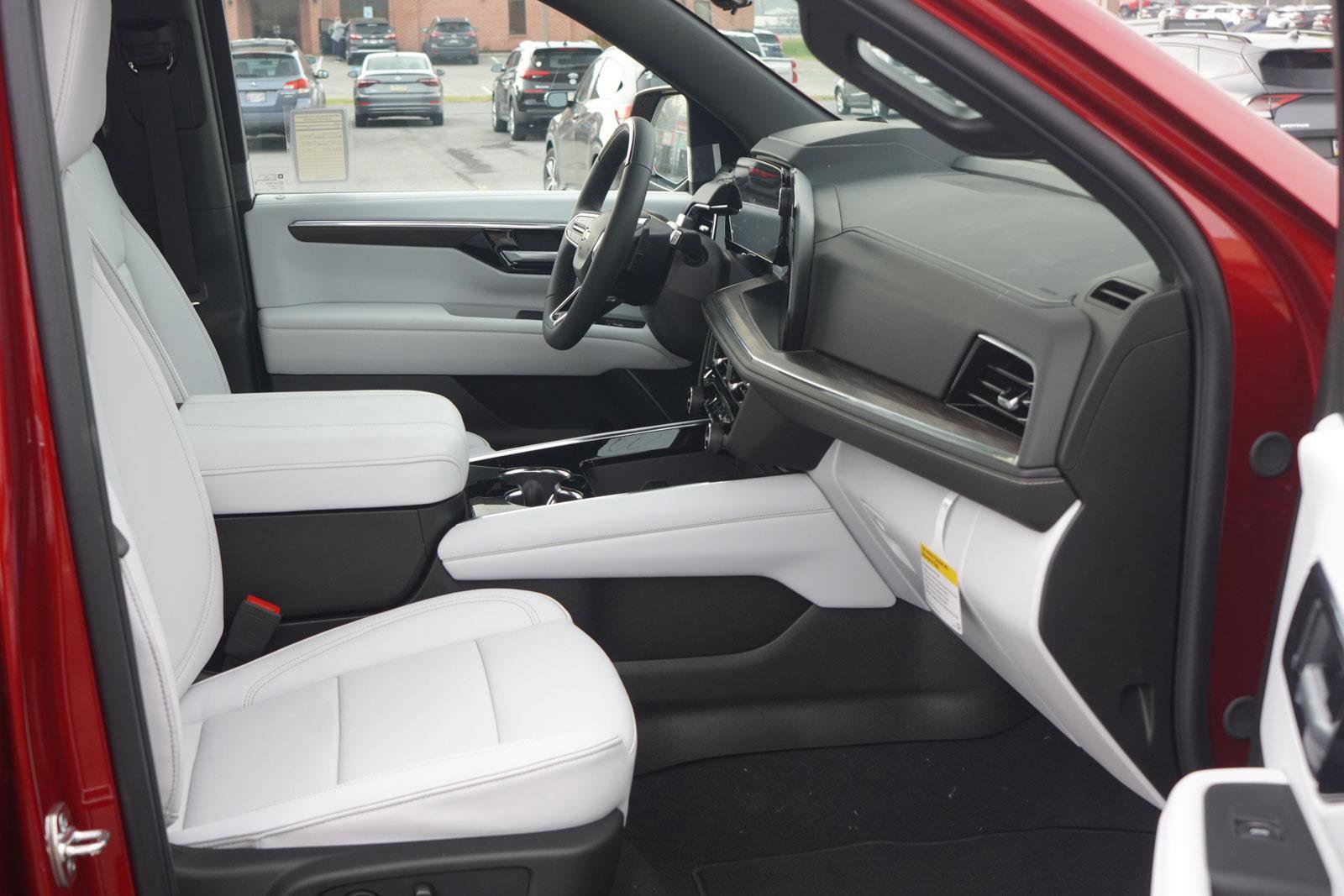 New 2026 Chevrolet Suburban Premier image 32