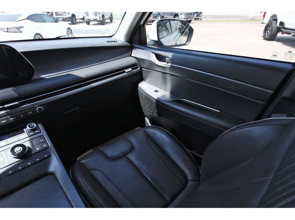 Used 2023 Hyundai Palisade Limited FWD image 10