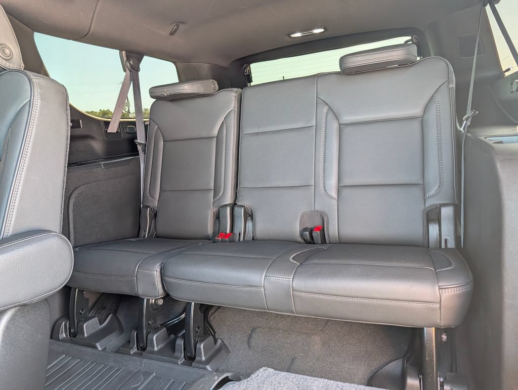 Used 2021 GMC Yukon XL Denali w/ Denali Premium Package RWD image 14