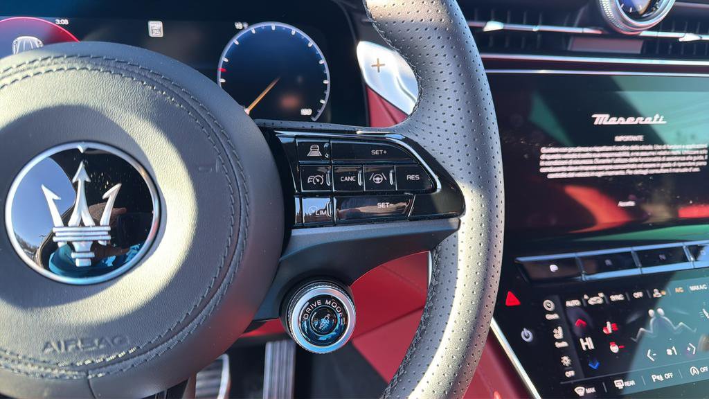 New 2026 Maserati Grecale Modena image 32