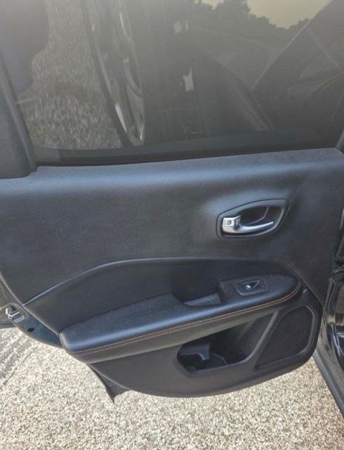 Used 2019 Jeep Compass Limited AWD/4WD image 8