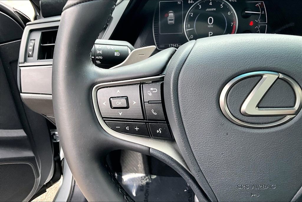 Used 2024 Lexus ES 350 w/ Premium Package image 11