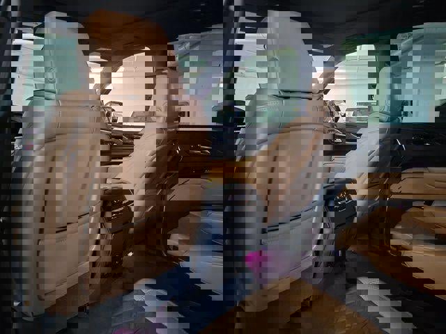 Certified 2021 Cadillac Escalade Premium Luxury RWD image 12