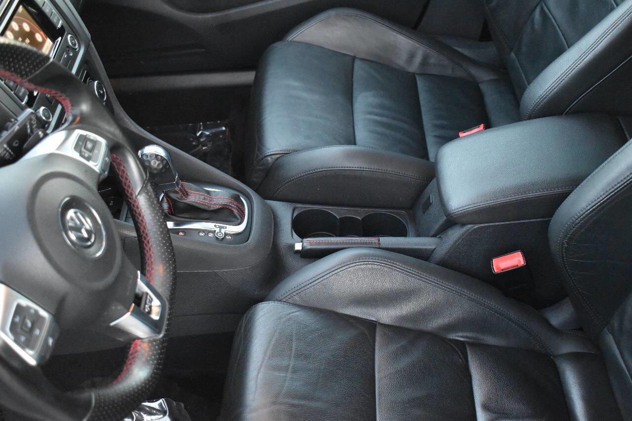 Used 2013 Volkswagen GTI Autobahn image 28